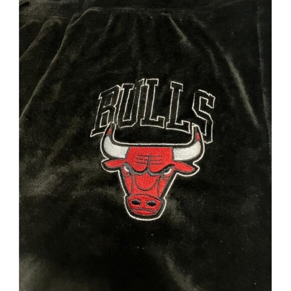 NBA Chicago Bulls Women's Black Velour Lounge Pants Sweats XXL Straight Leg - Picture 4 of 7